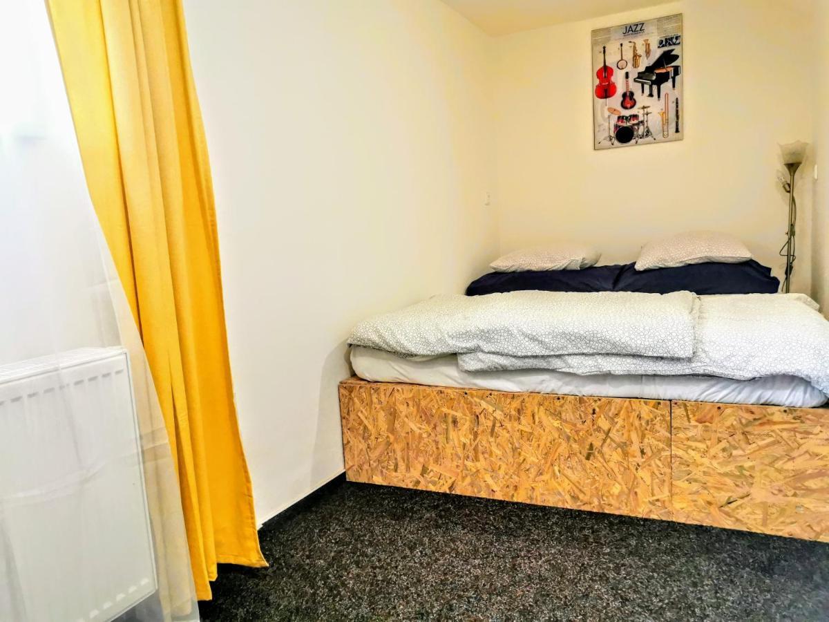 Ubytovani V Podhoubi Lägenhet Broumov Exteriör bild
